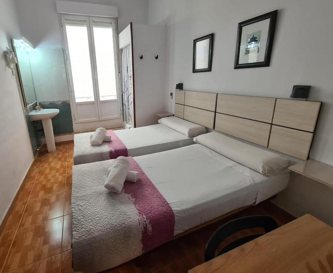 Hostal Miami Madrid Exterior photo